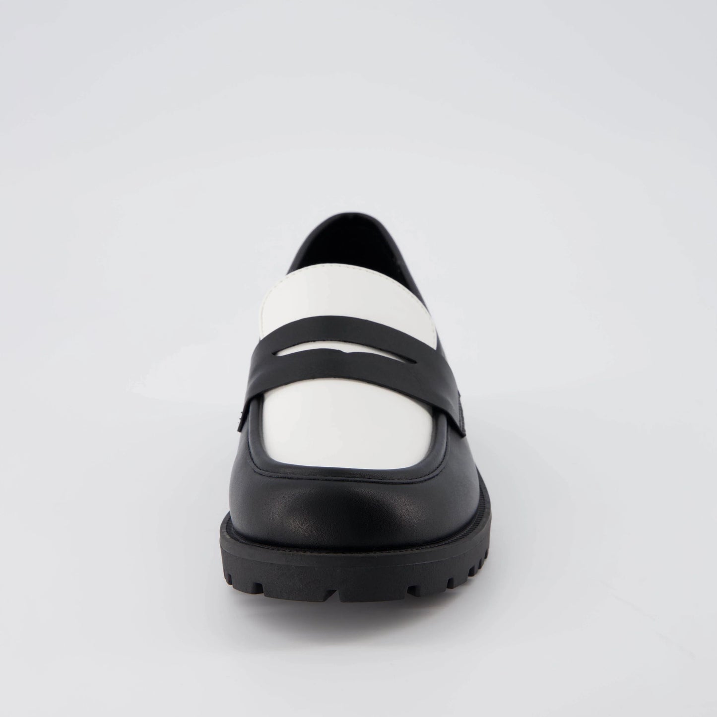 Reggio Contrast Slip On Loafer