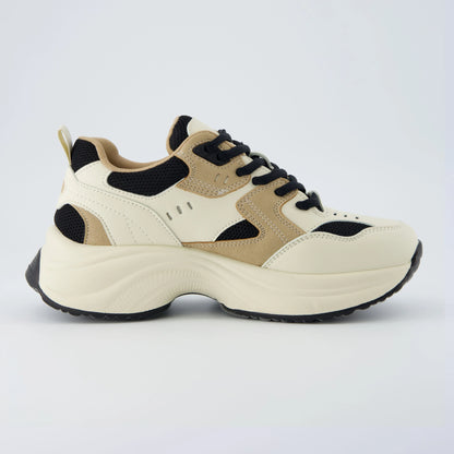 Strike Chunky Sneaker