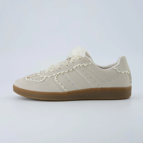 Belinda-K Lace Sneaker