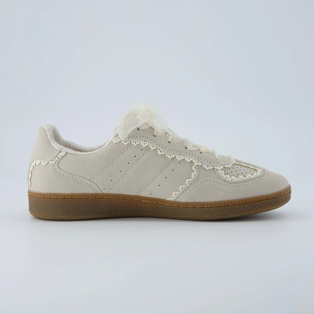Belinda-K Lace Sneaker